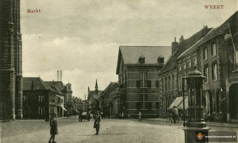 stadspomp op de Markt